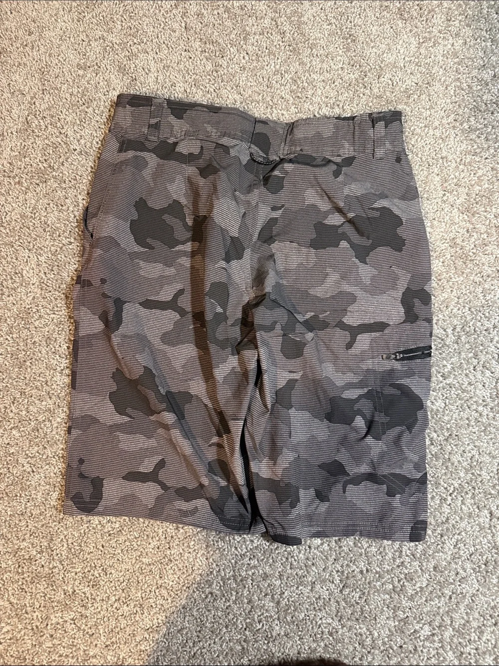 Men's Gray Camo Performance Golf Shorts